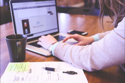 ¿Cómo trabajan las empresas de anuncios espectaculares?