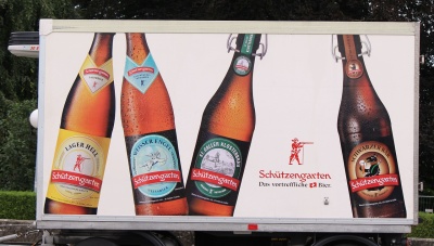 Ejemplos de espectaculares para anuncios de bebidas