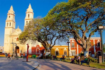 Espectaculares en San Francisco de Campeche